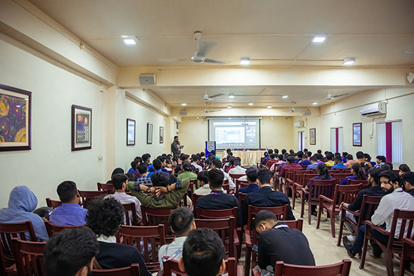 Introduction to SPSS for Commerce Students 2023