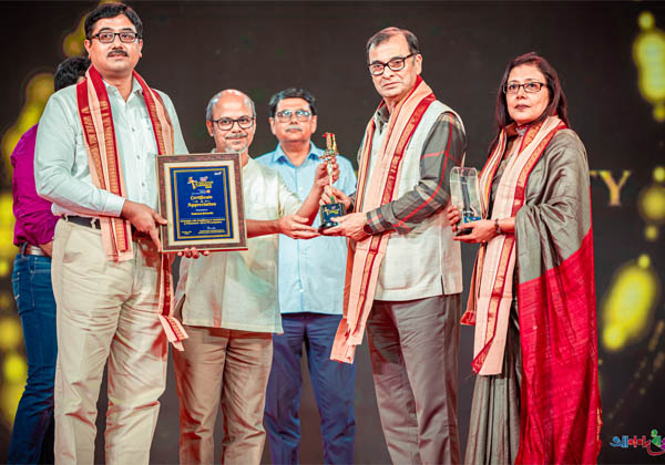 Excellence in Academics and Placement - UG & PG' at News18 Bangla Education Eminence 2023